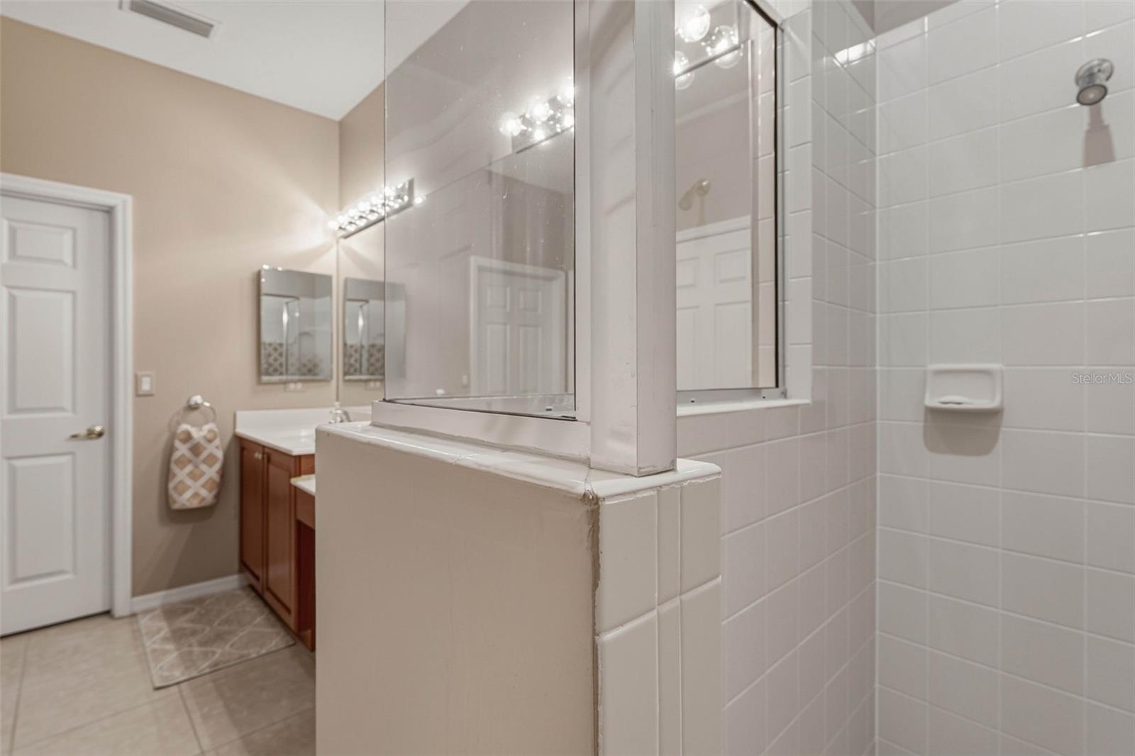 Image 24 of 32 For 2520 Cottonwood Ln