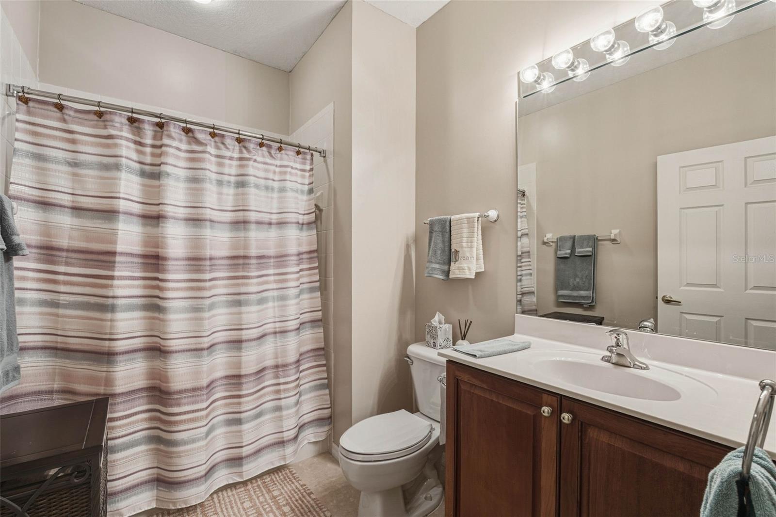 Image 27 of 32 For 2520 Cottonwood Ln