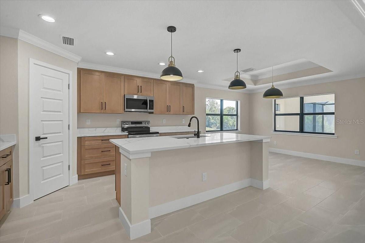 Image 18 of 32 For 225 Baytree Drive