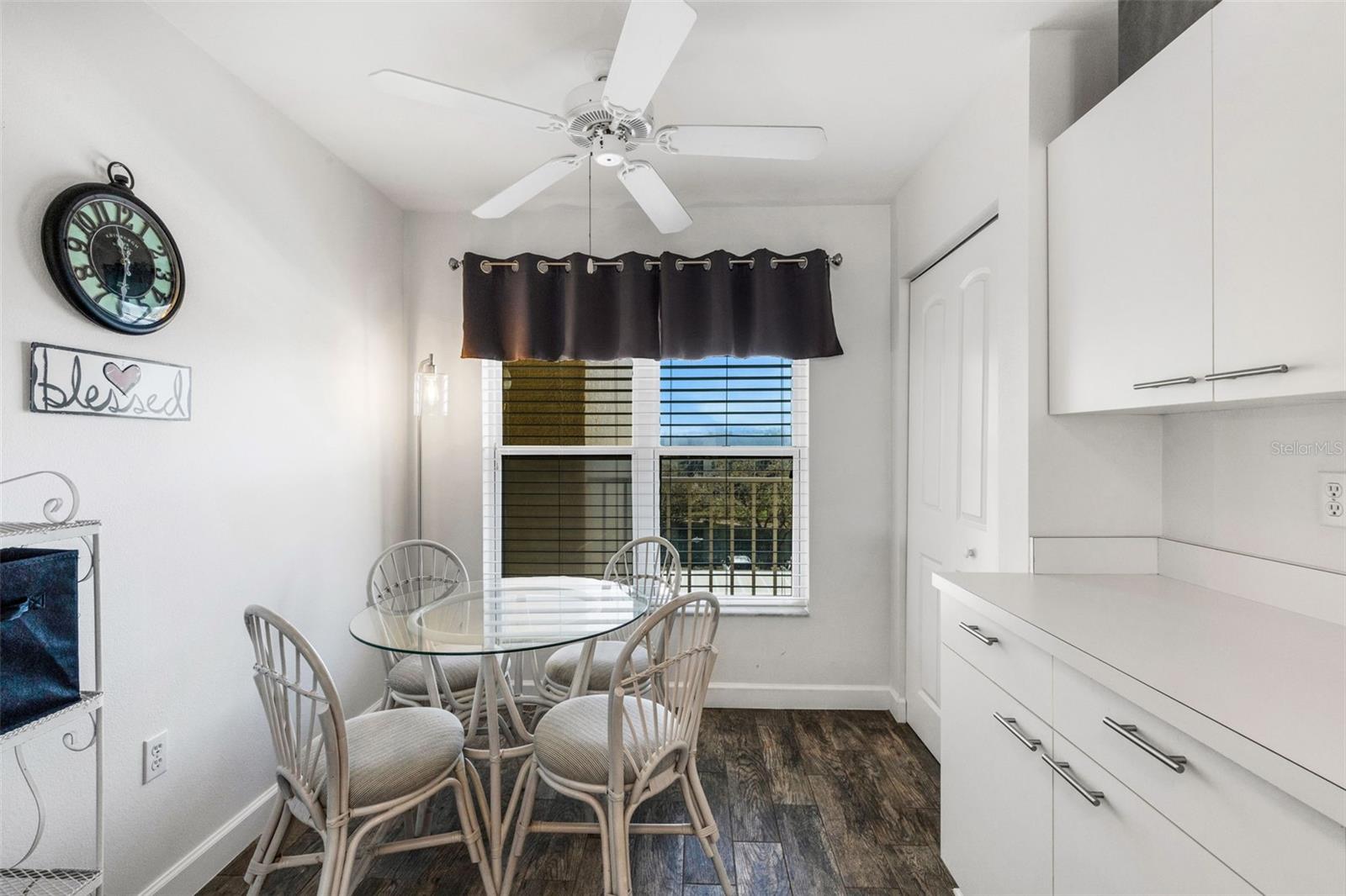 Image 12 of 49 For 3980 Ironwood Circle 404