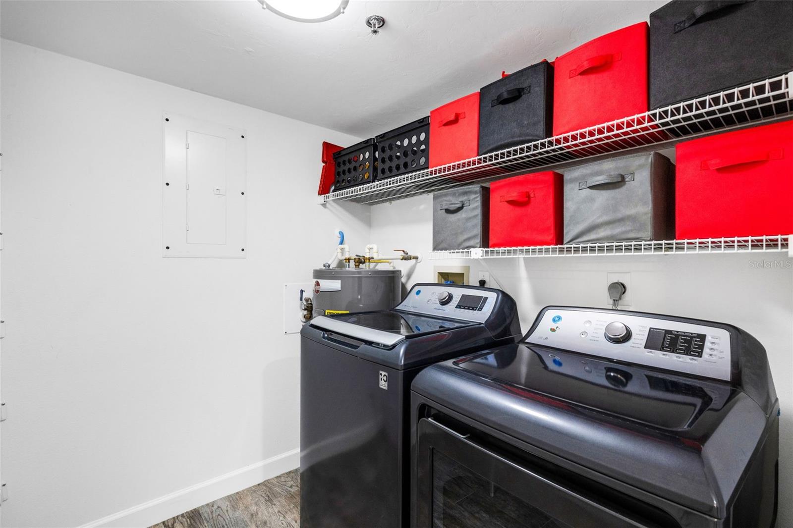 Image 4 of 49 For 3980 Ironwood Circle 404