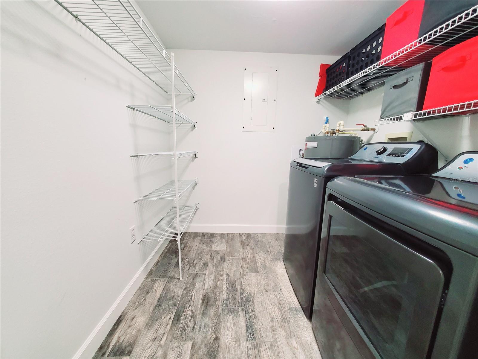 Image 5 of 49 For 3980 Ironwood Circle 404