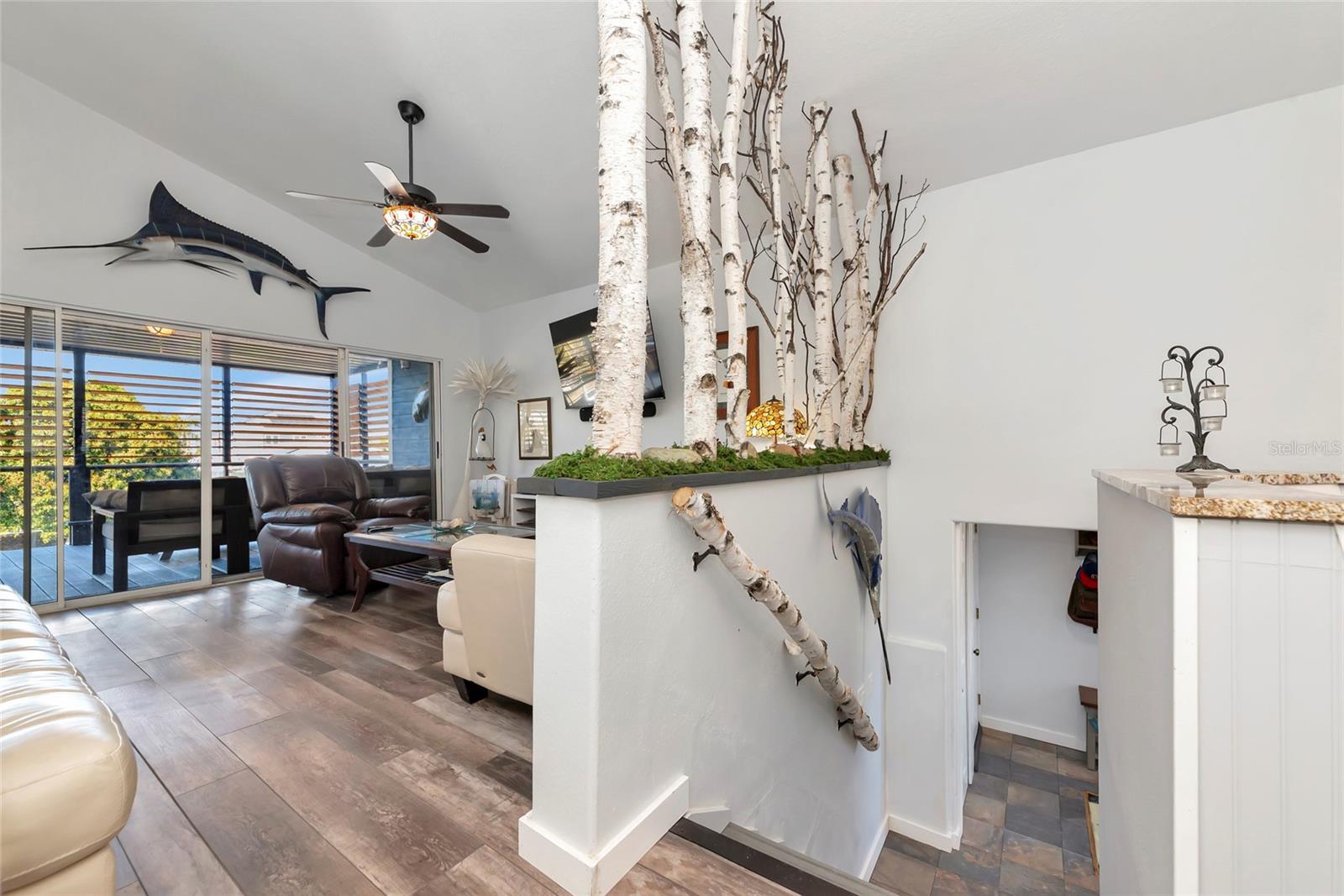 Image 8 of 69 For 4211 3rd Avenue Ne