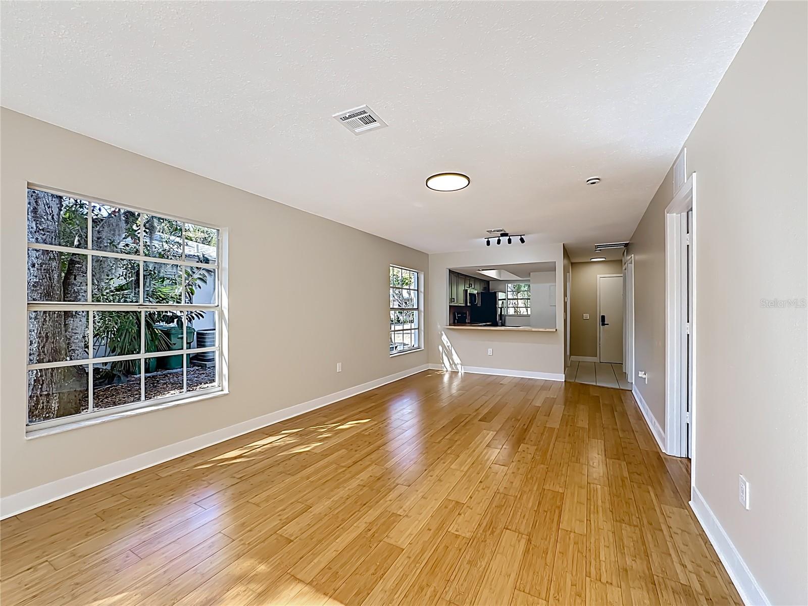 Image 12 of 28 For 608 Jefferson Avenue 30