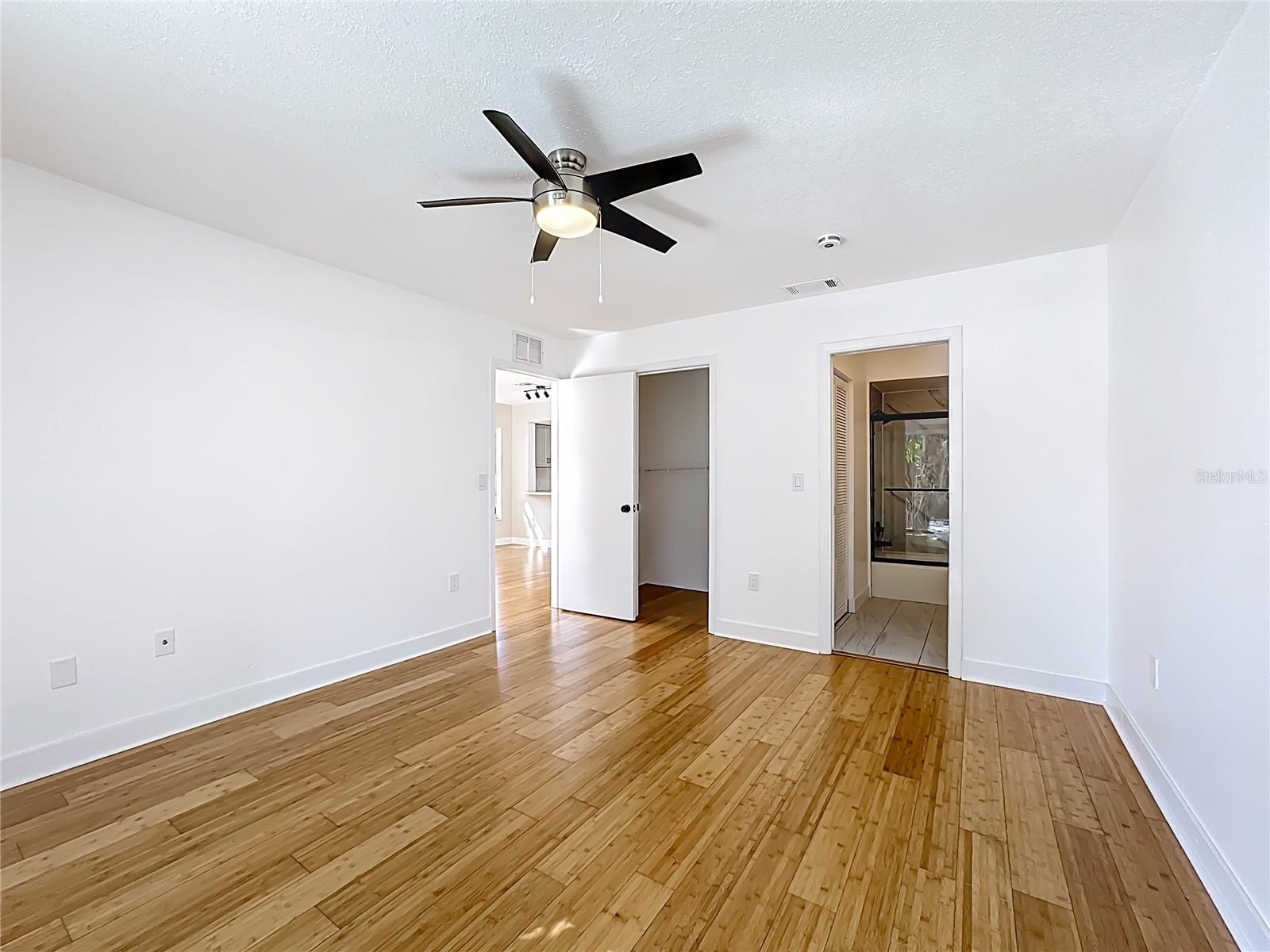 Image 13 of 28 For 608 Jefferson Avenue 30