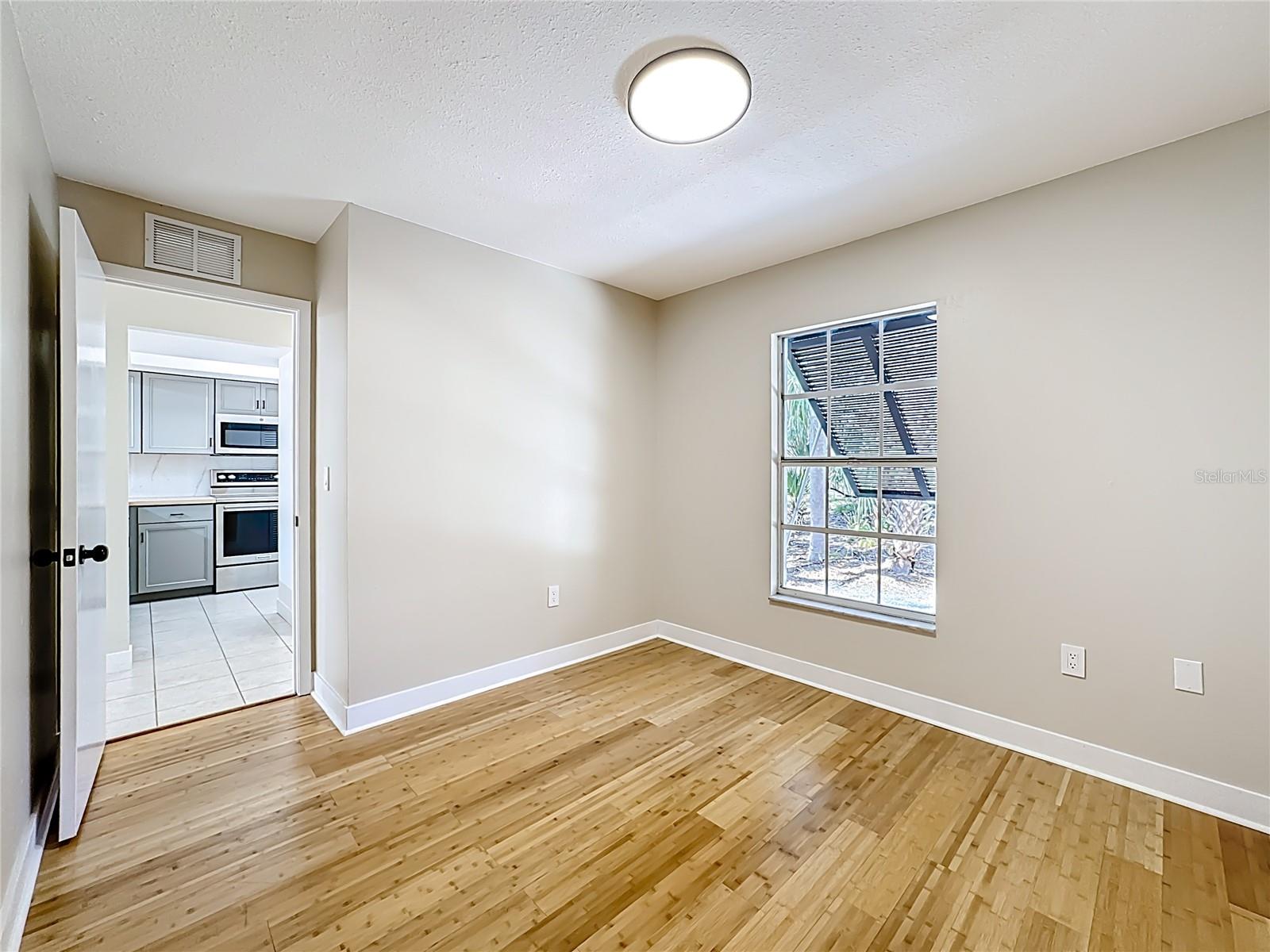 Image 19 of 28 For 608 Jefferson Avenue 30