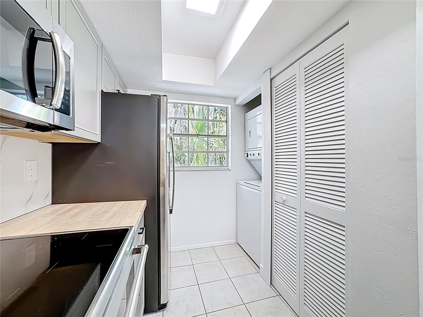 Image 9 of 28 For 608 Jefferson Avenue 30