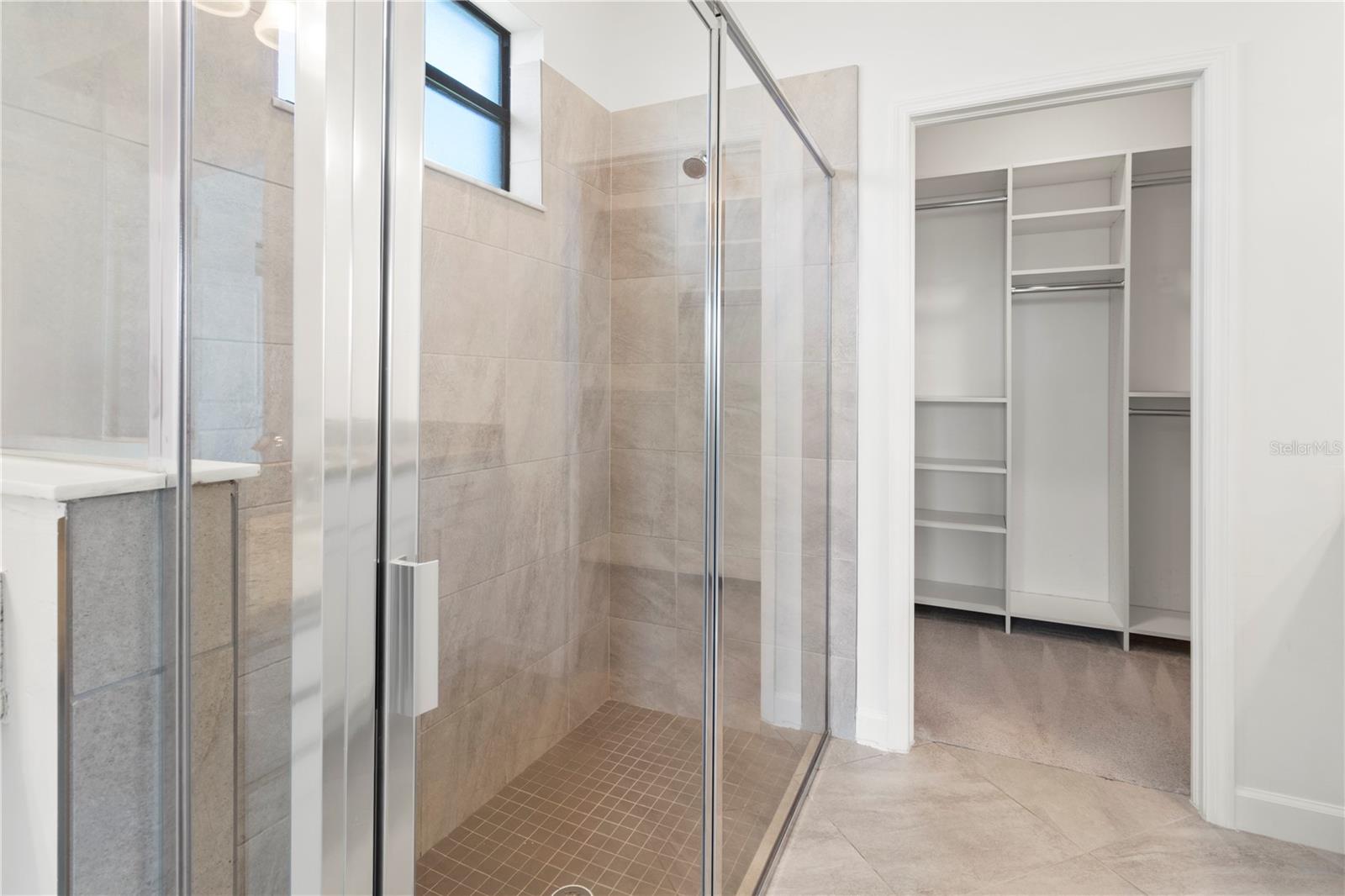 Image 23 of 73 For 15978 Clear Skies Place