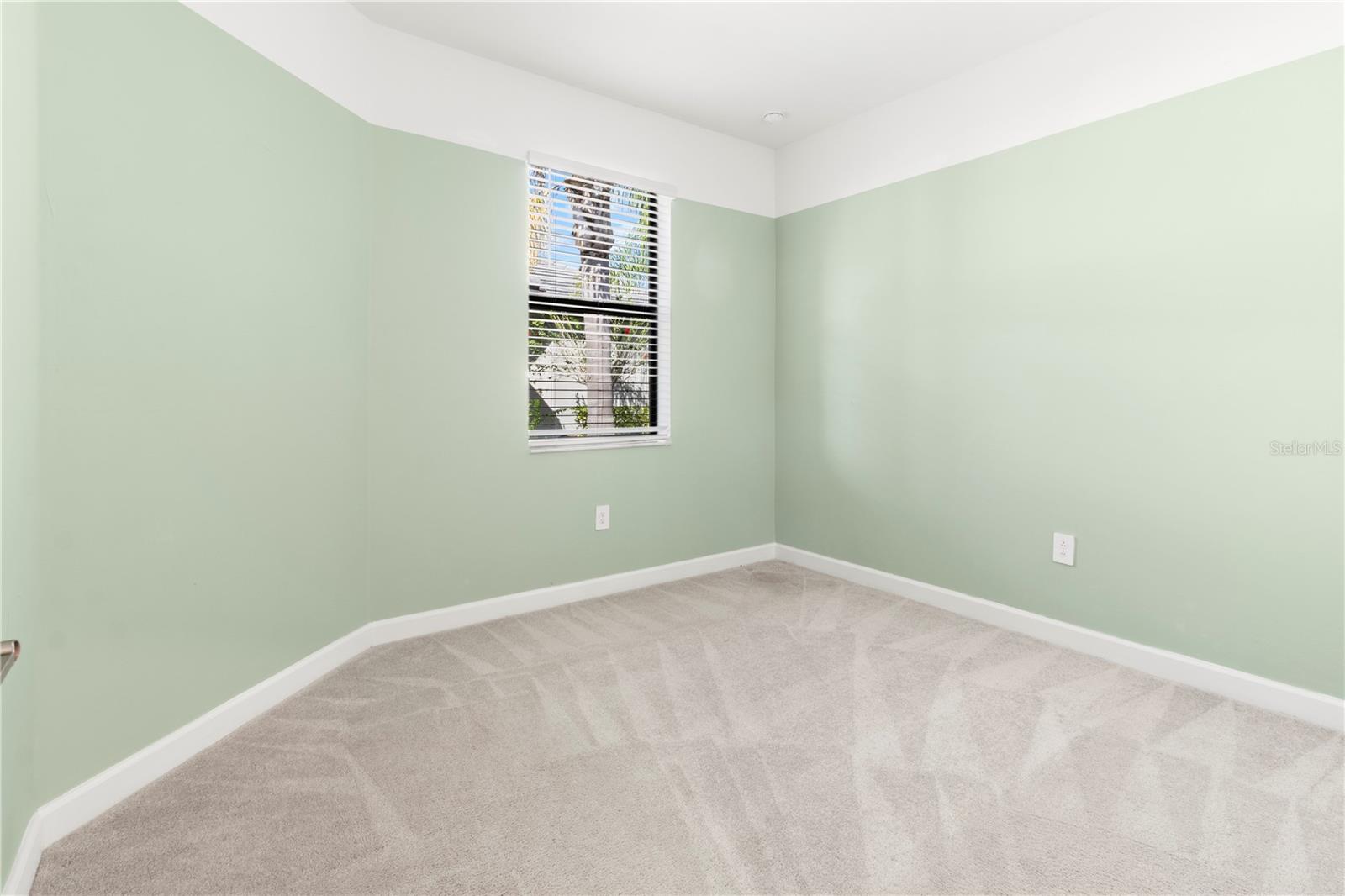 Image 36 of 73 For 15978 Clear Skies Place