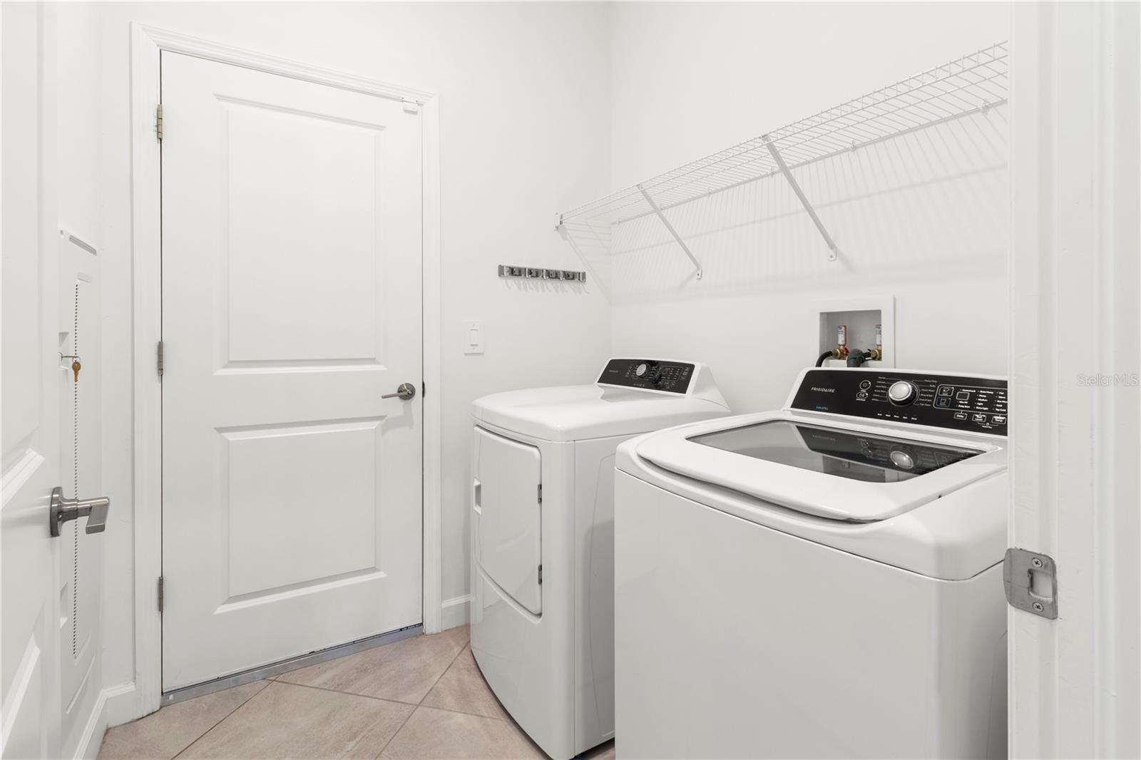 Image 40 of 73 For 15978 Clear Skies Place