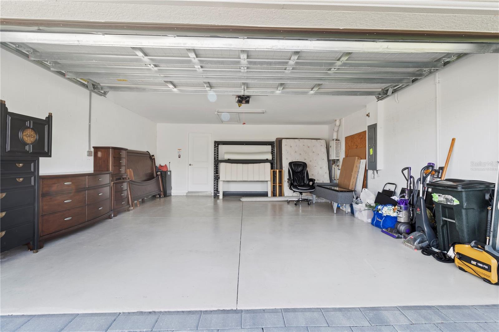 Image 41 of 73 For 15978 Clear Skies Place