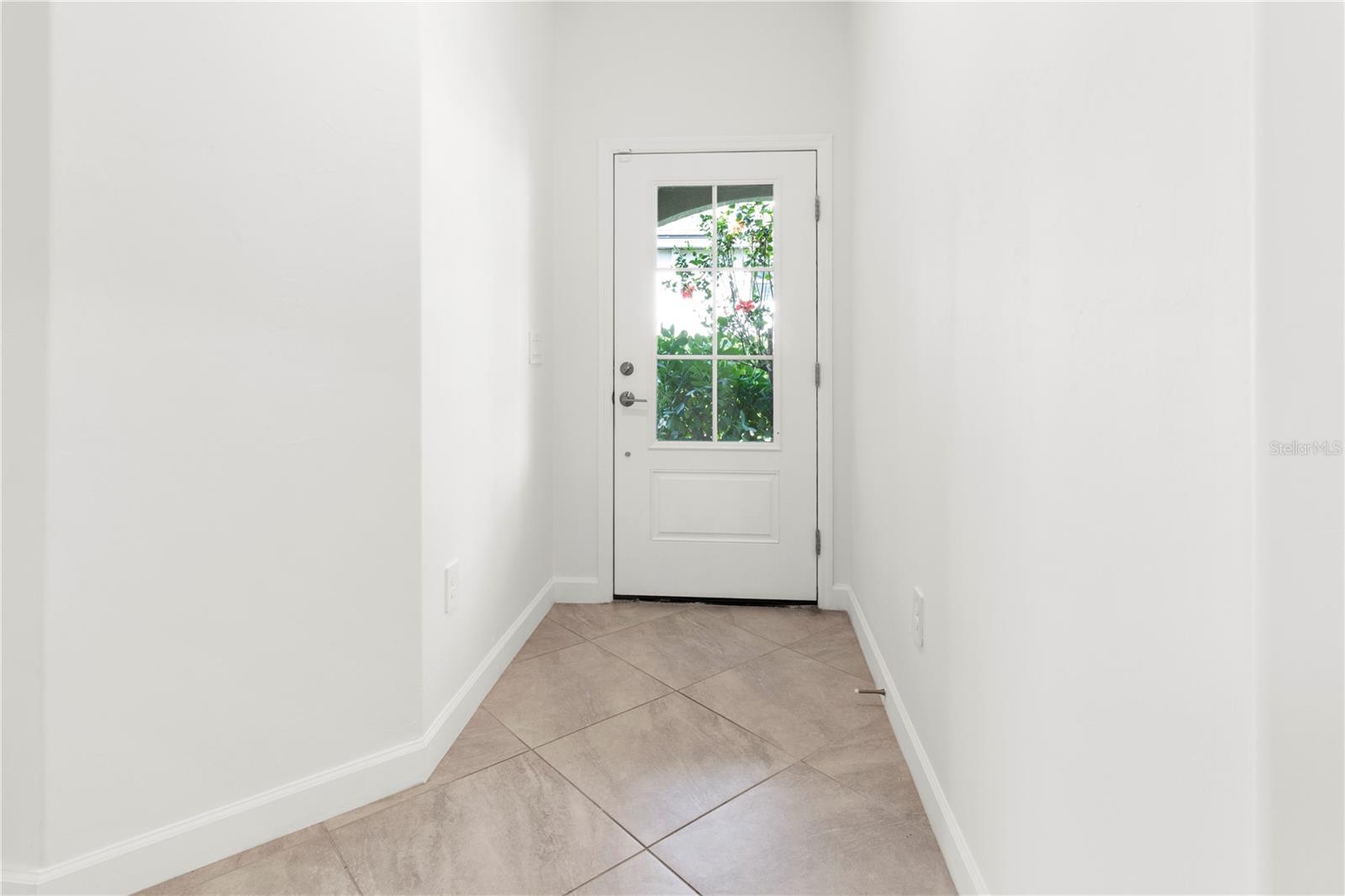 Image 5 of 73 For 15978 Clear Skies Place