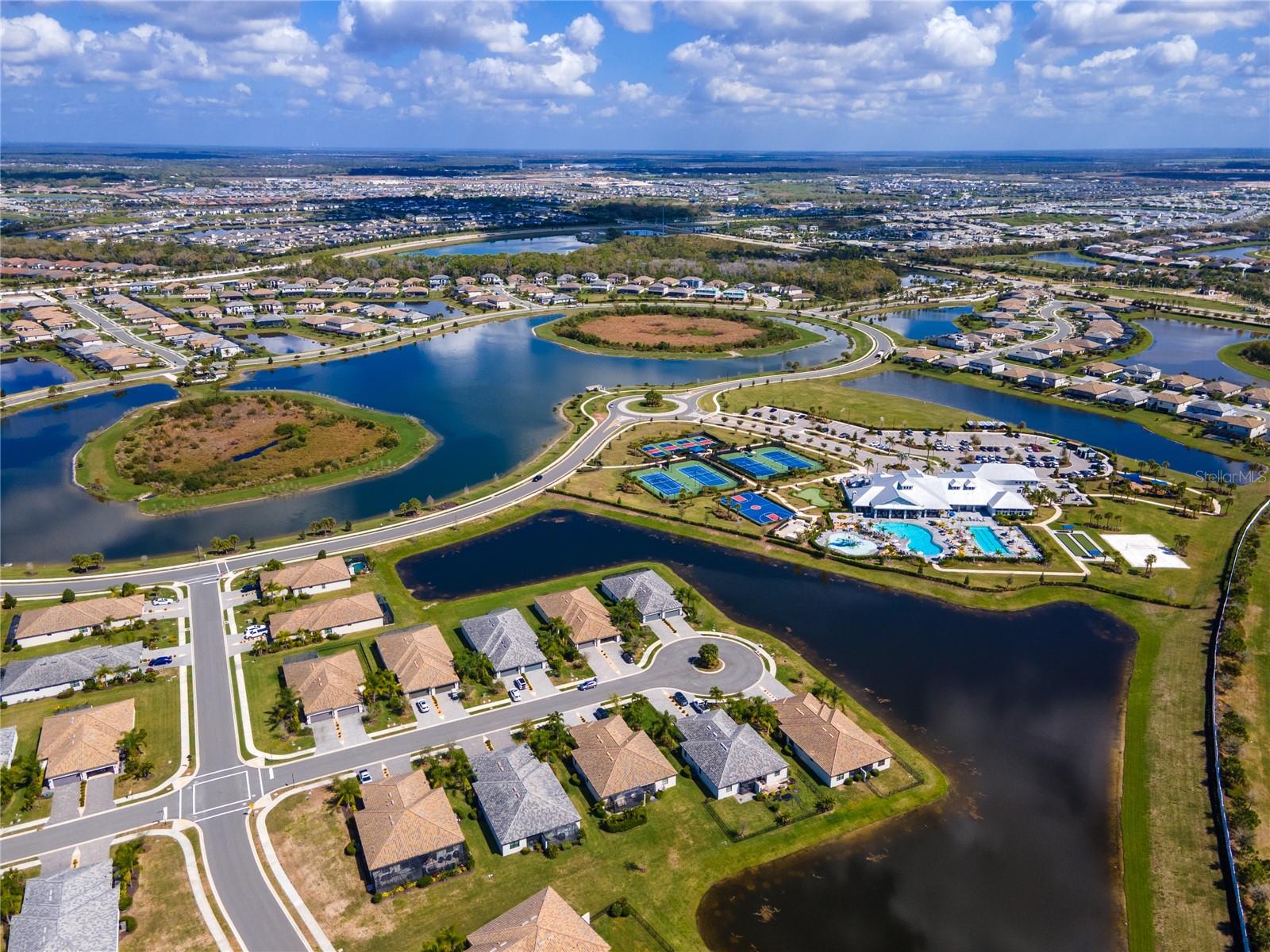 Image 52 of 73 For 15978 Clear Skies Place