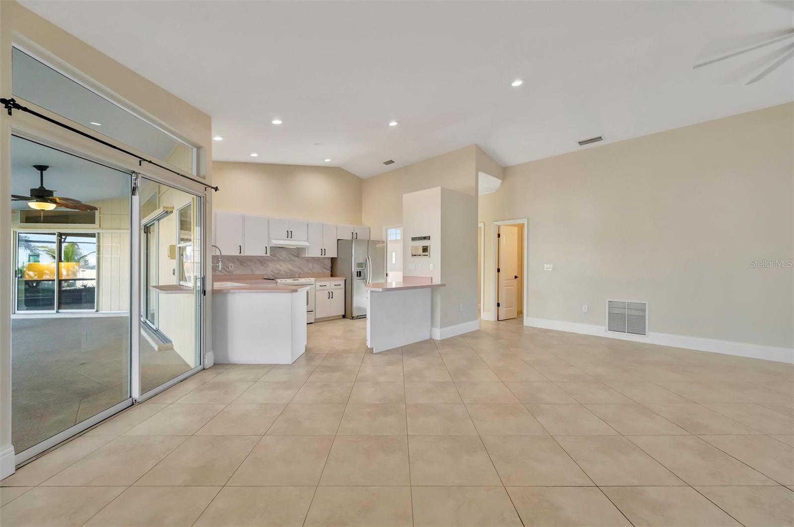 Image 10 of 31 For 4851 Wood Pointe Way