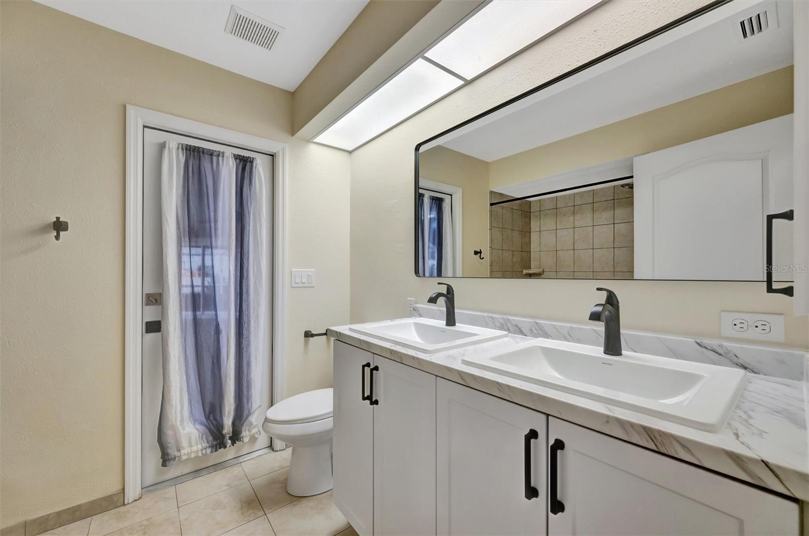 Image 28 of 31 For 4851 Wood Pointe Way