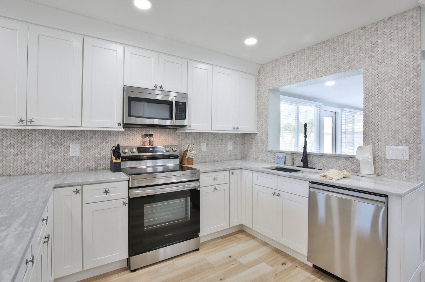 Image 8 of 65 For 3719 118th Street W