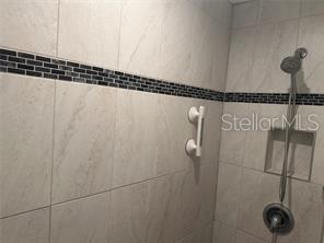 Image 18 of 35 For 6882 Holo Court