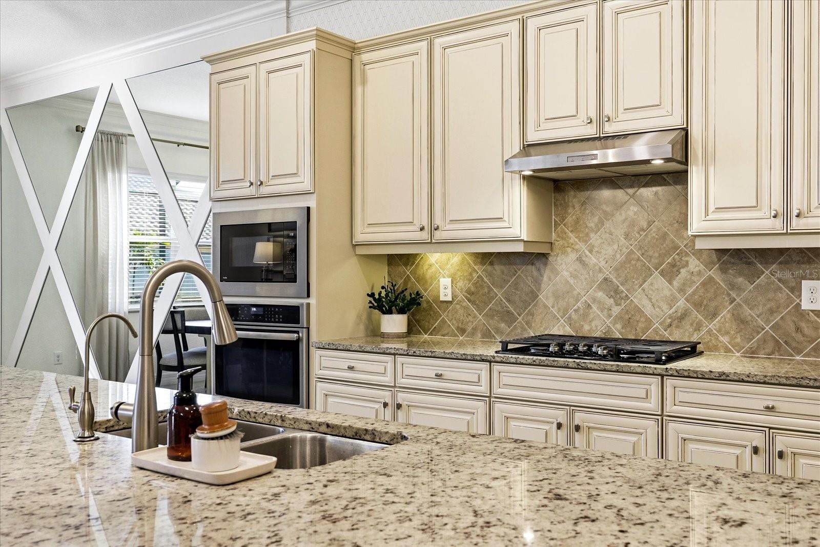 Image 18 of 78 For 12007 Perennial Place