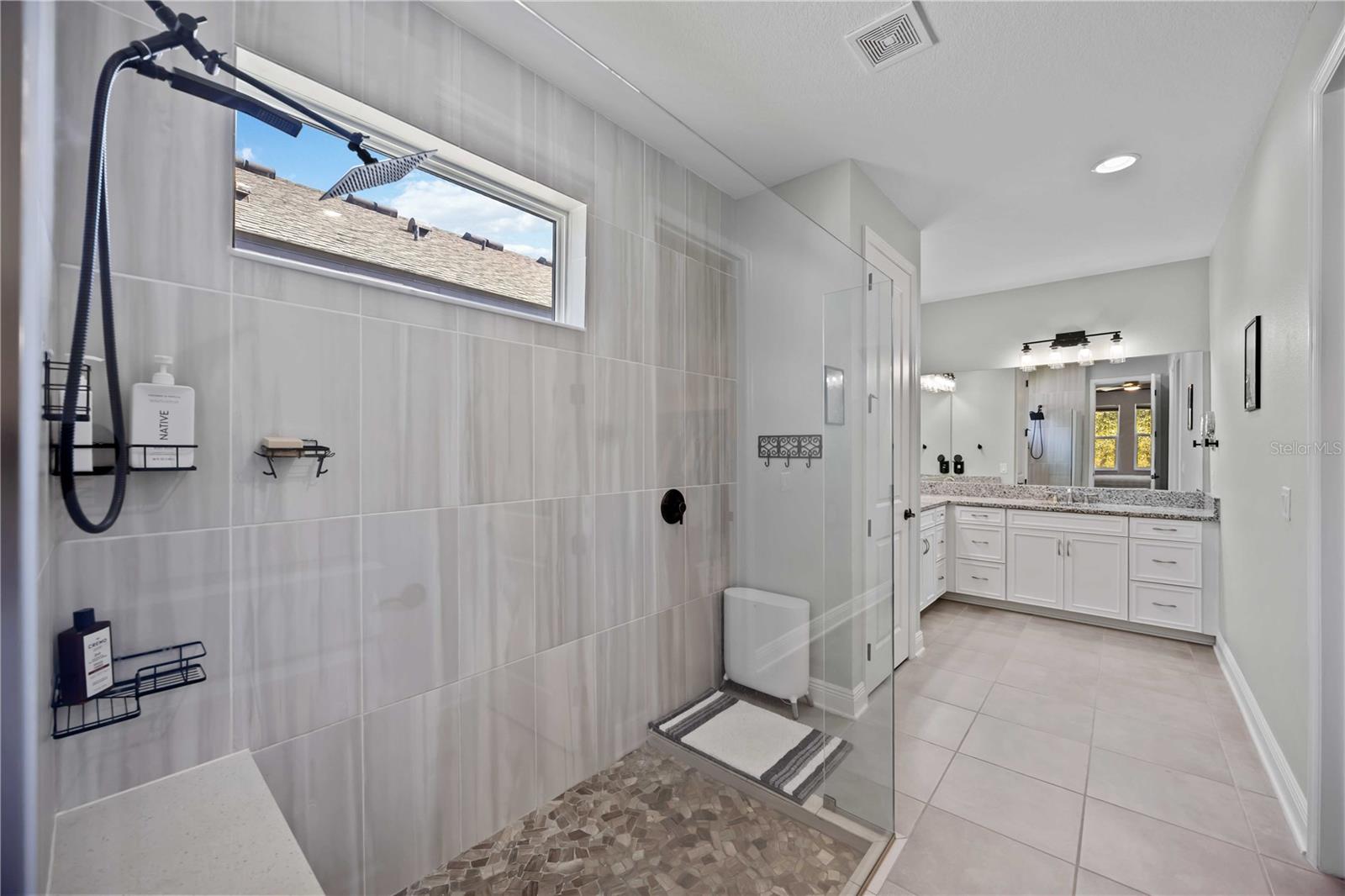 Image 17 of 56 For 14514 20th Street E