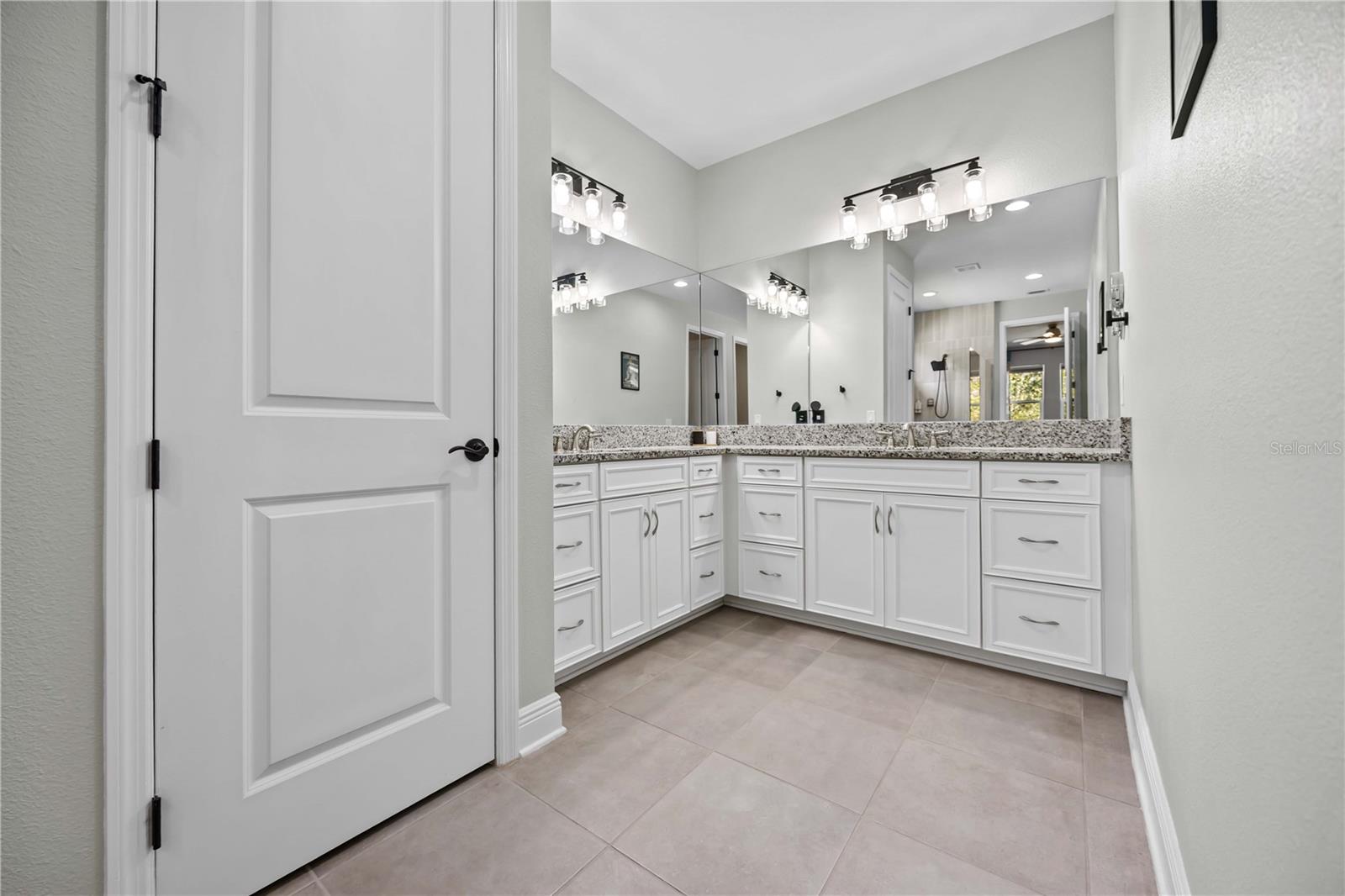 Image 18 of 56 For 14514 20th Street E