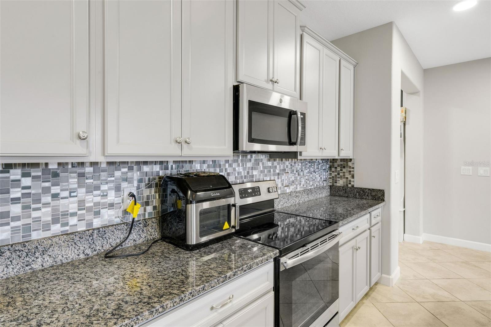 Image 7 of 36 For 6814 Via Perloso Court