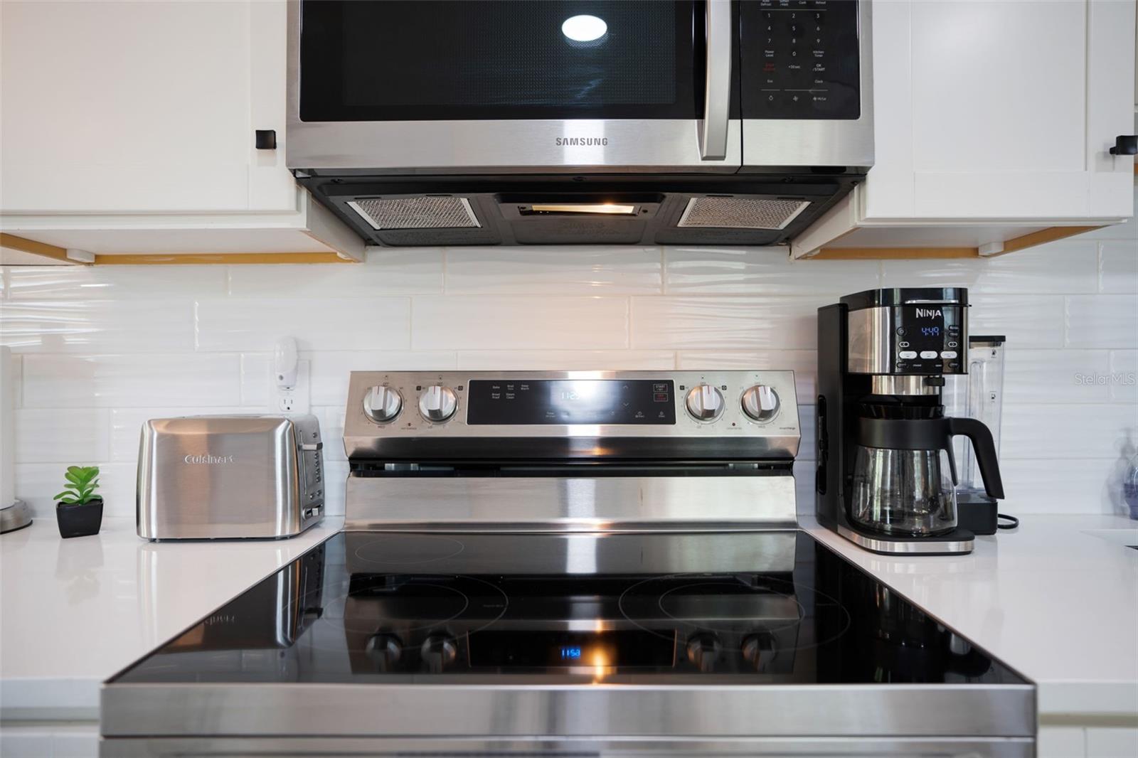 Image 9 of 55 For 1004 67th Avenue W