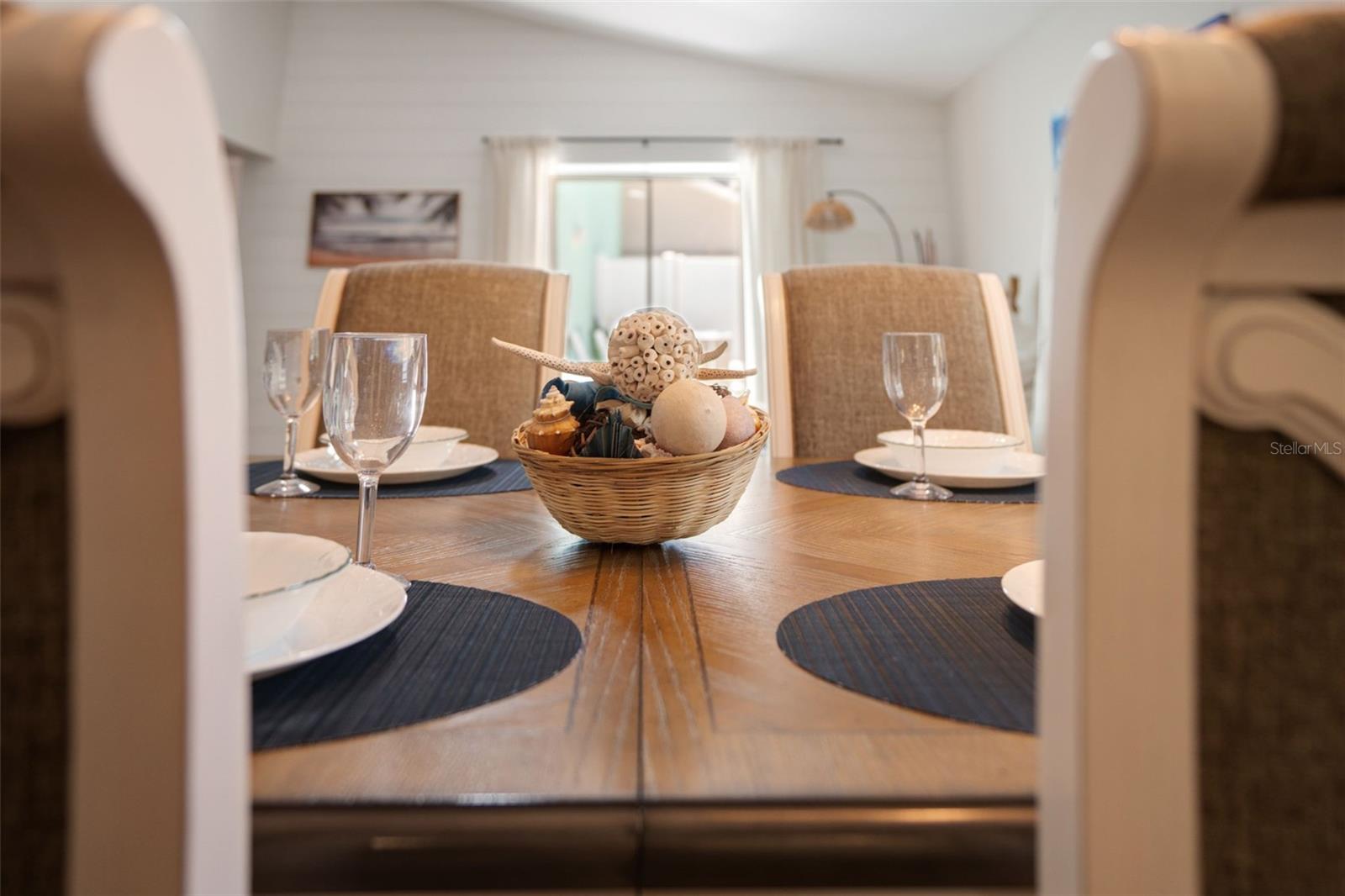 Image 15 of 72 For 2051 Roselawn Street