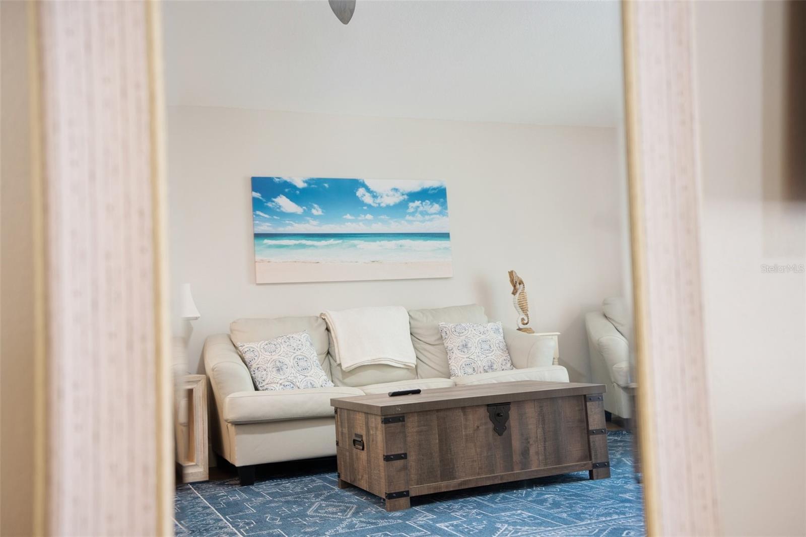 Image 23 of 72 For 2051 Roselawn Street