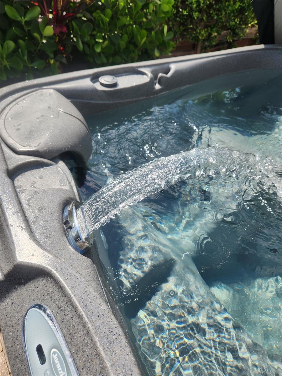 Image 35 of 72 For 2051 Roselawn Street