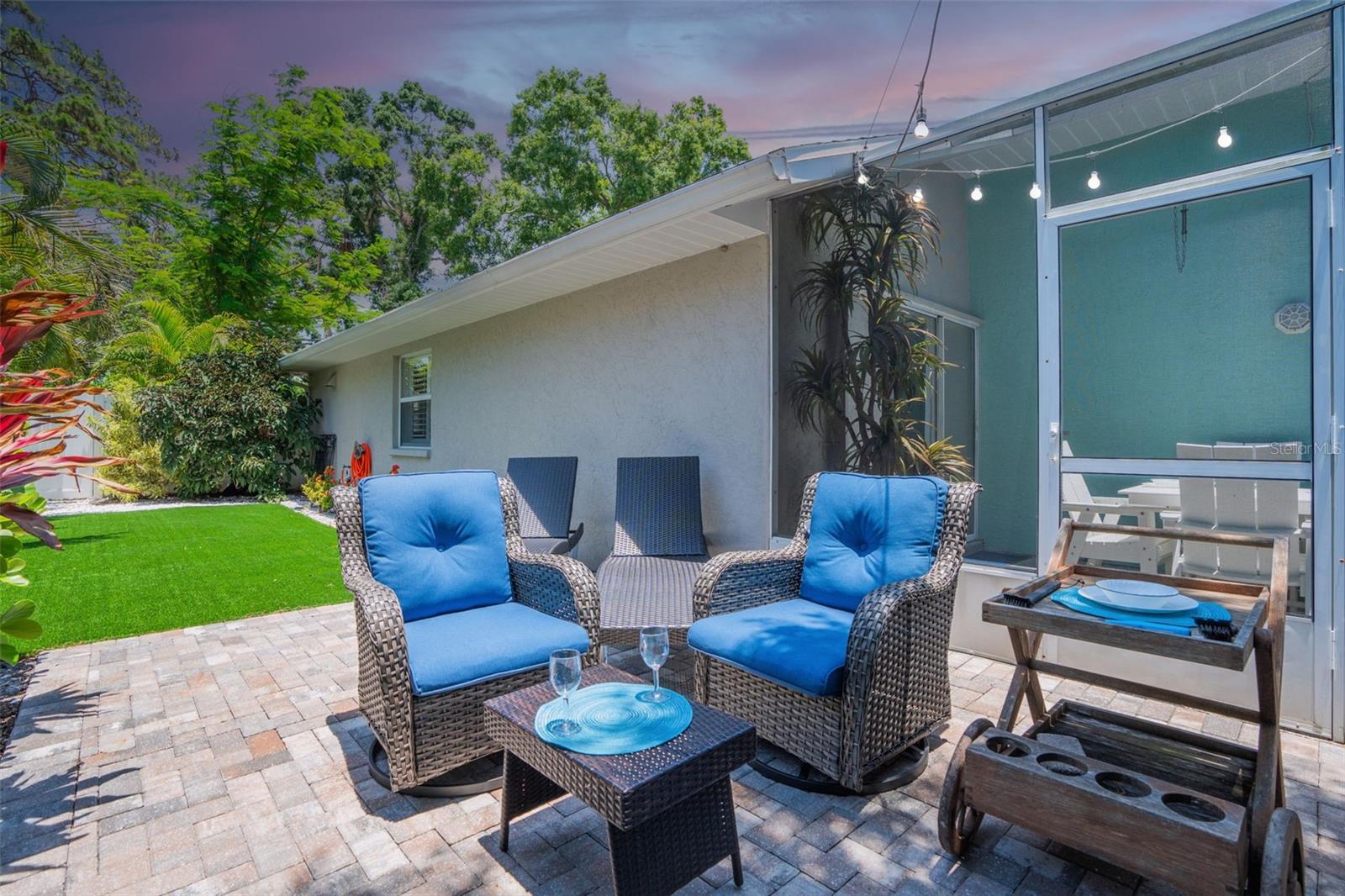 Image 36 of 72 For 2051 Roselawn Street