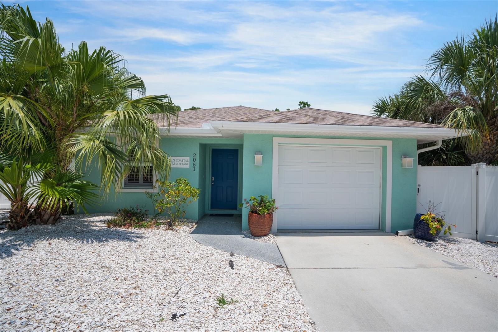 Image 37 of 72 For 2051 Roselawn Street