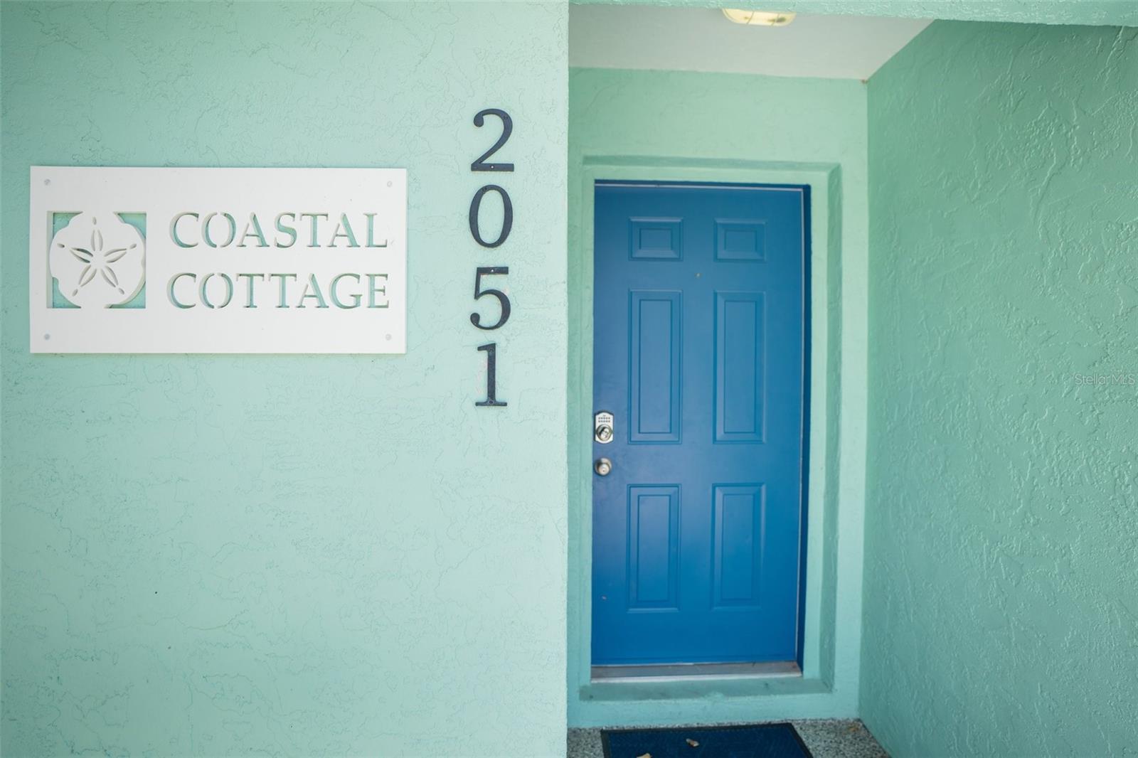 Image 38 of 72 For 2051 Roselawn Street