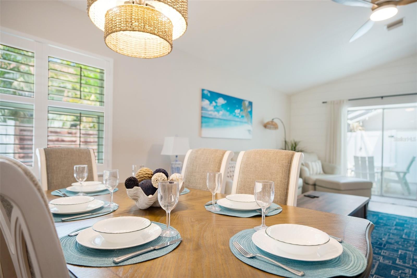 Image 48 of 72 For 2051 Roselawn Street