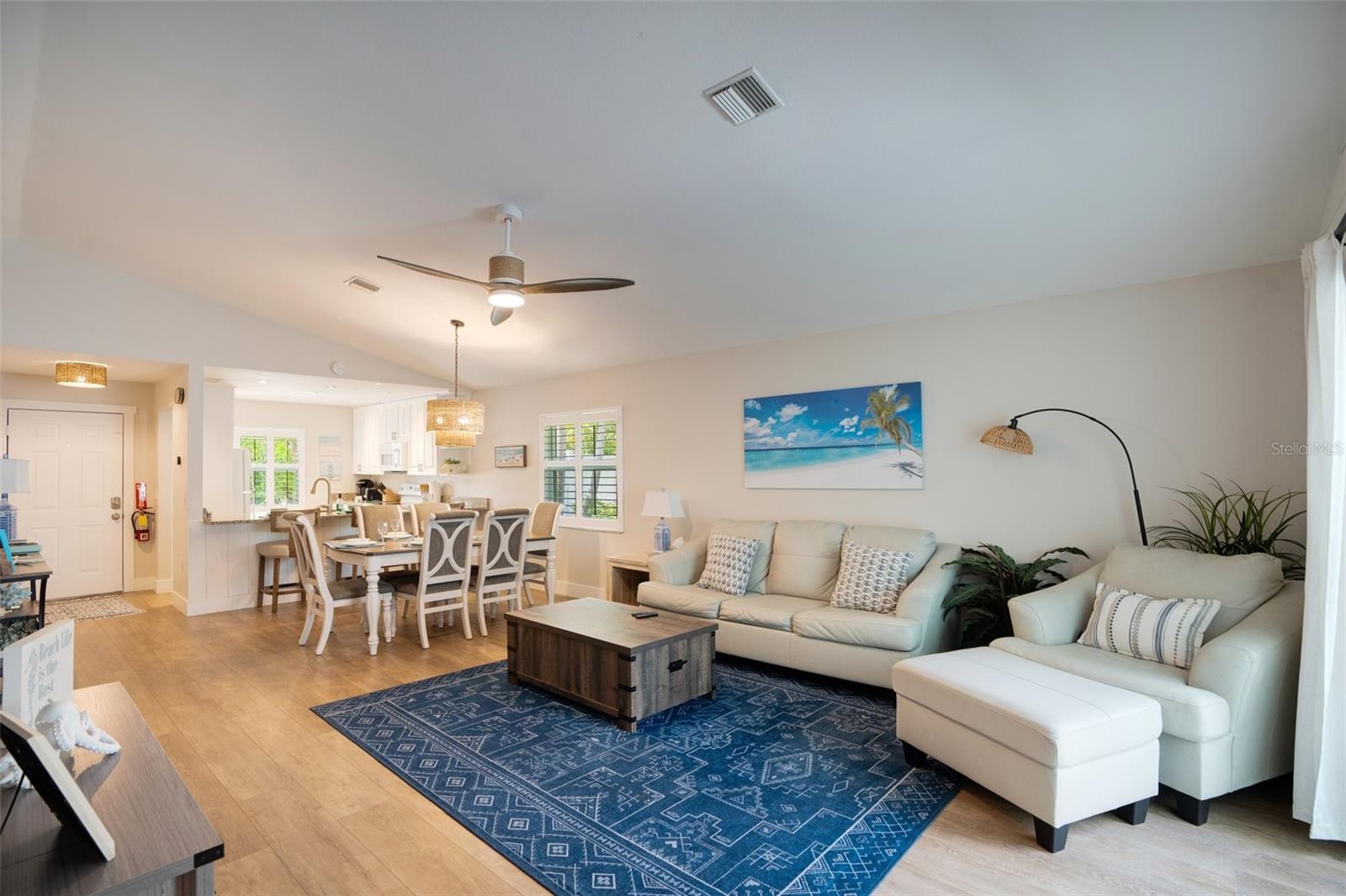 Image 49 of 72 For 2051 Roselawn Street