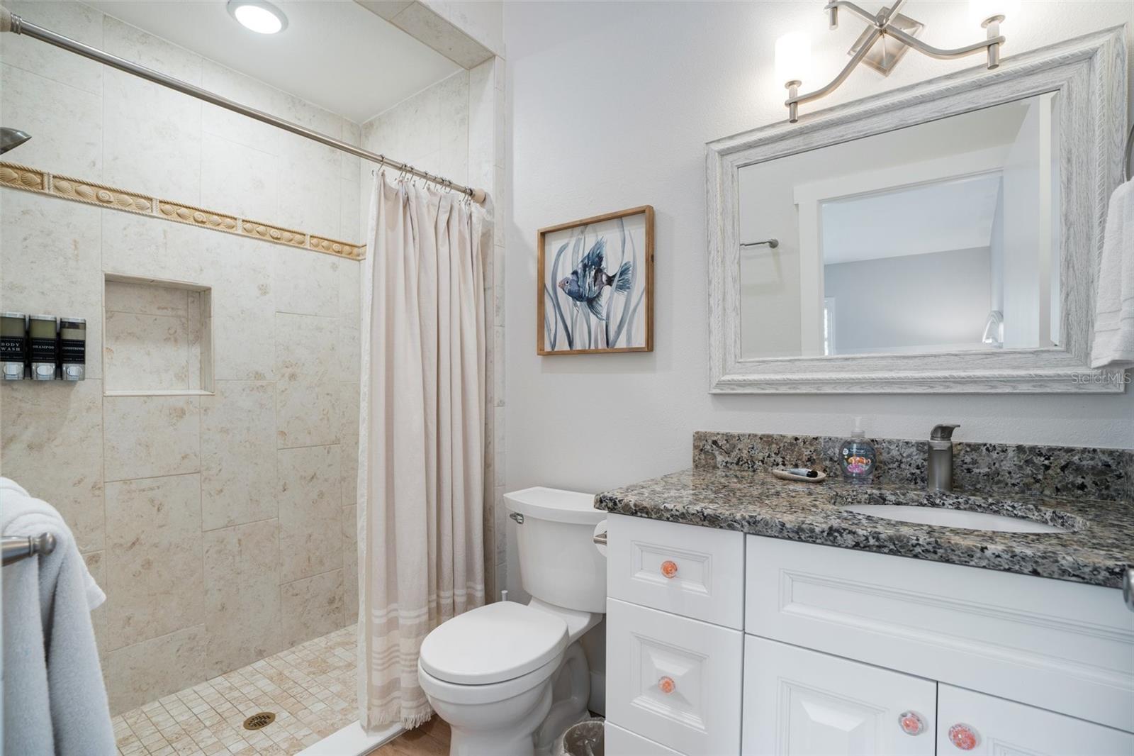 Image 57 of 72 For 2051 Roselawn Street