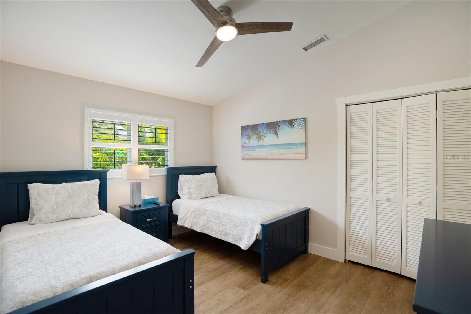 Image 58 of 72 For 2051 Roselawn Street