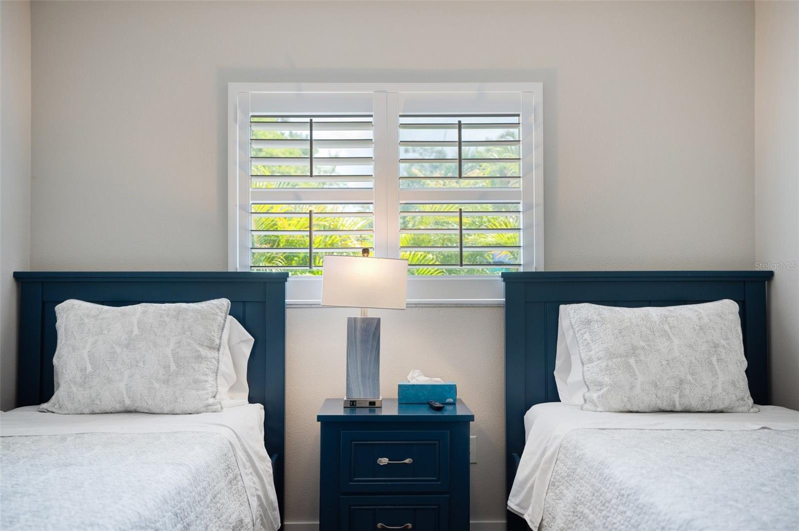 Image 59 of 72 For 2051 Roselawn Street