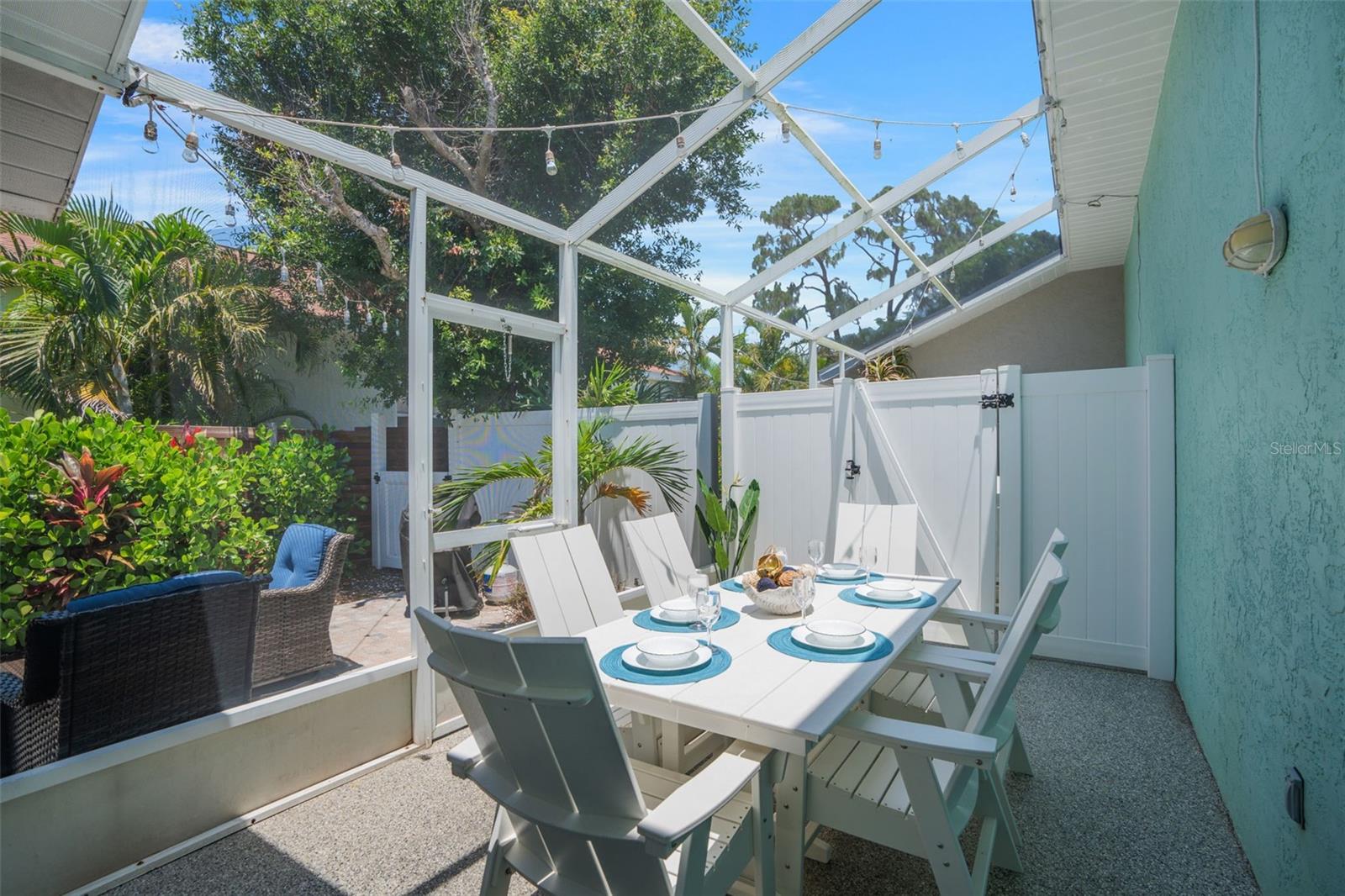 Image 62 of 72 For 2051 Roselawn Street