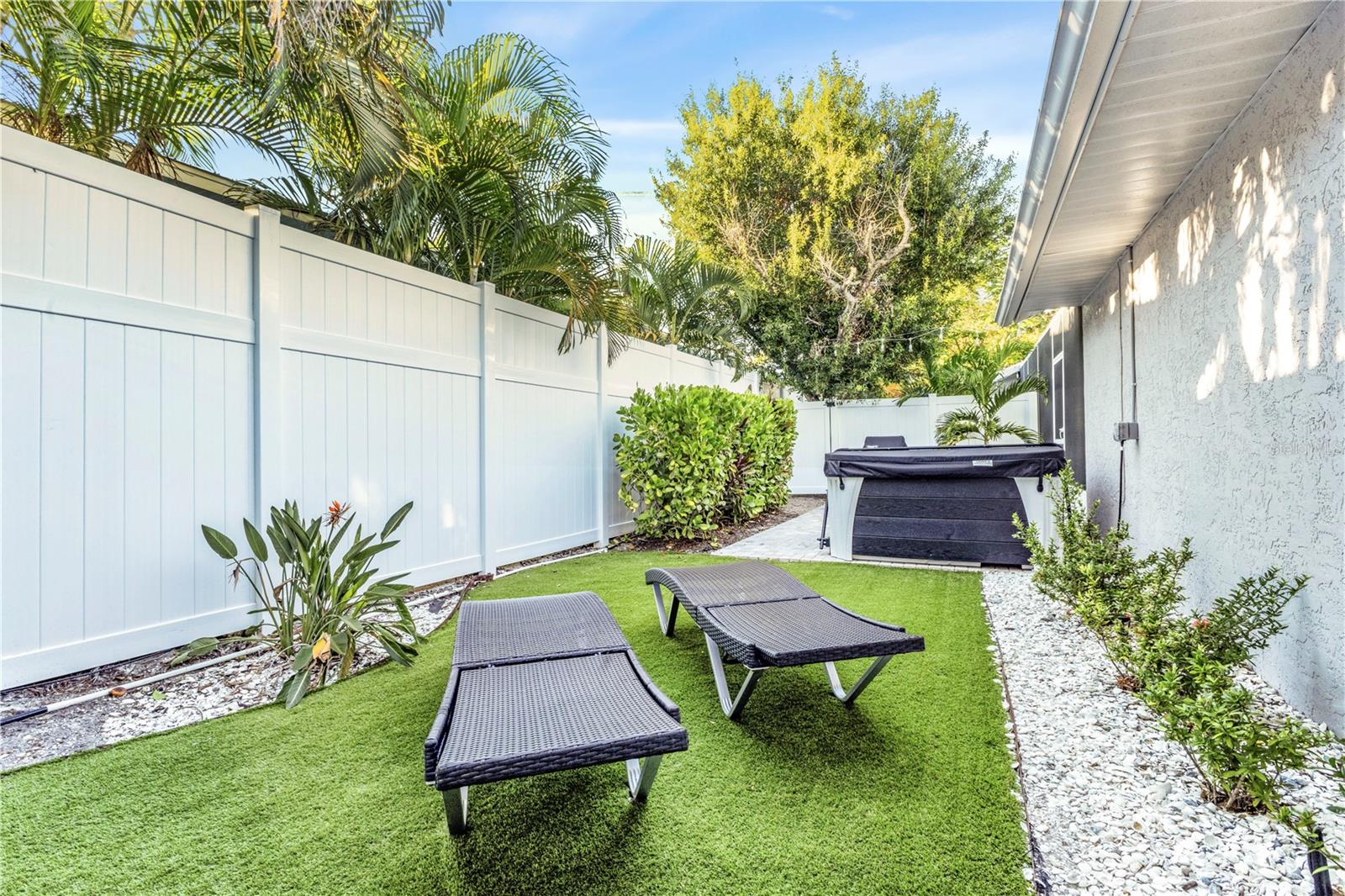 Image 65 of 72 For 2051 Roselawn Street