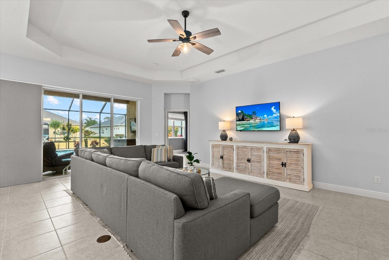 Image 10 of 48 For 12709 Lake Silver Avenue