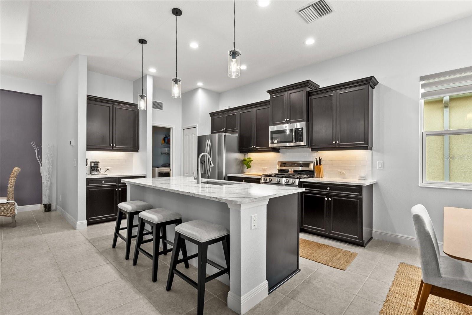 Image 15 of 48 For 12709 Lake Silver Avenue