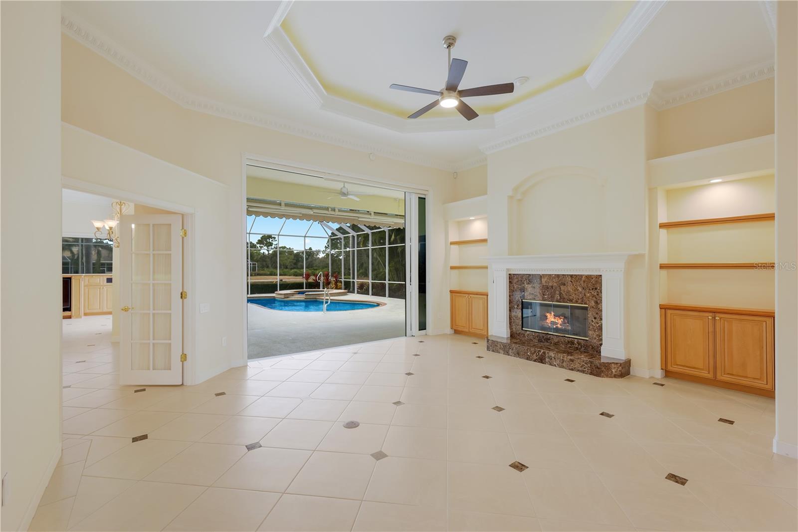 Listing photo id 9 for 7908 Warwick Gardens Lane