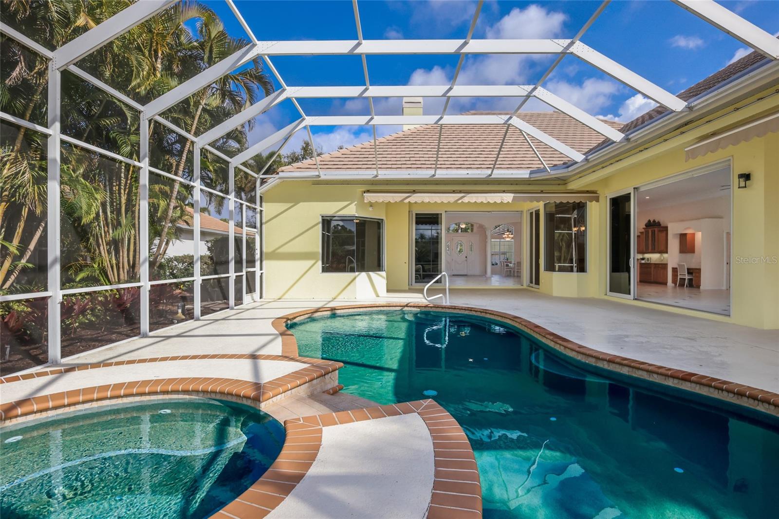 Listing photo id 50 for 7908 Warwick Gardens Lane