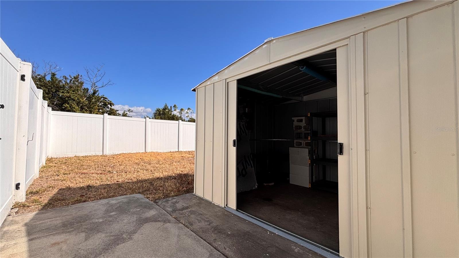 Image 12 of 36 For 21543 Kenyon Avenue