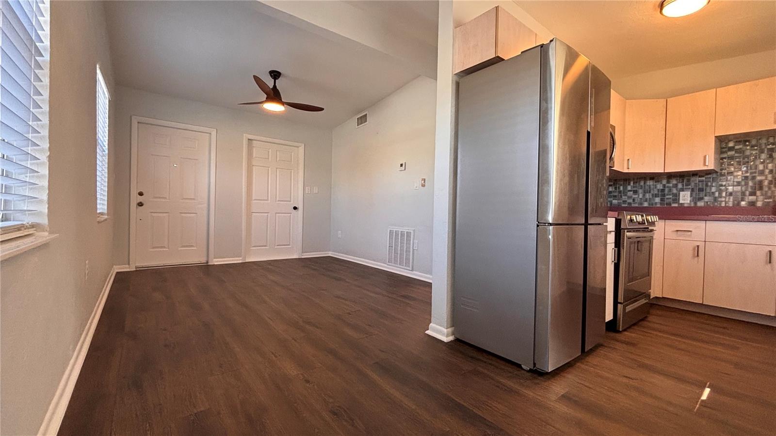 Image 16 of 36 For 21543 Kenyon Avenue