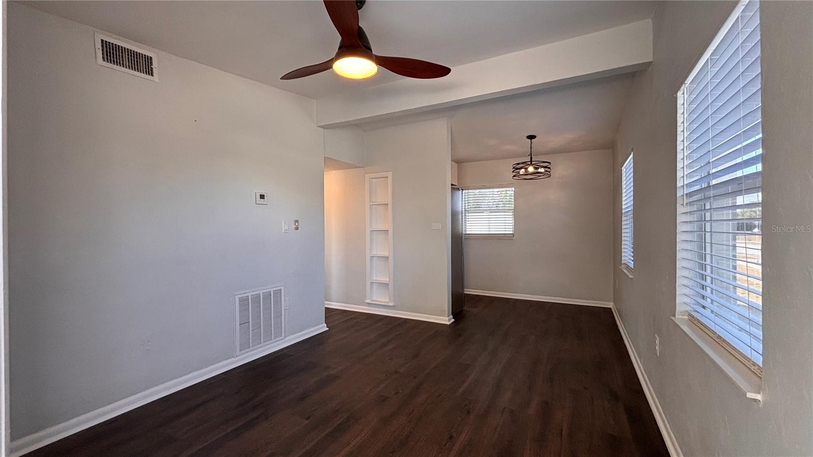 Image 17 of 36 For 21543 Kenyon Avenue