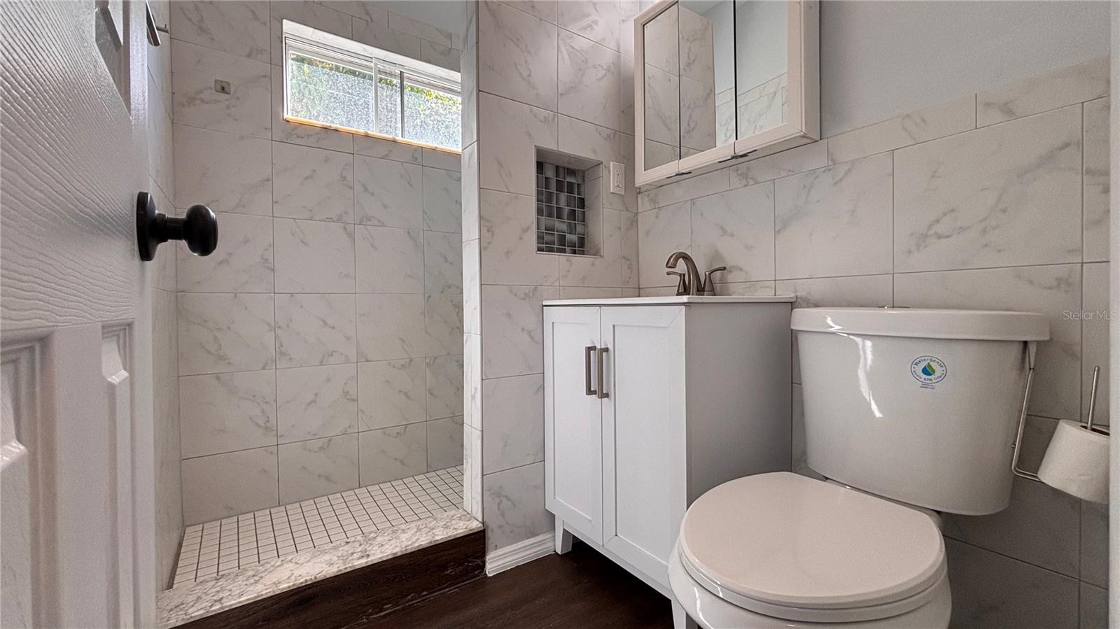 Image 27 of 36 For 21543 Kenyon Avenue