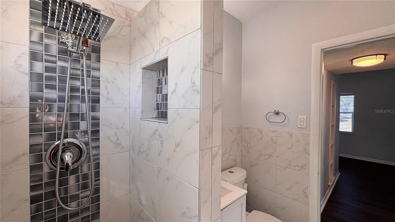 Image 28 of 36 For 21543 Kenyon Avenue