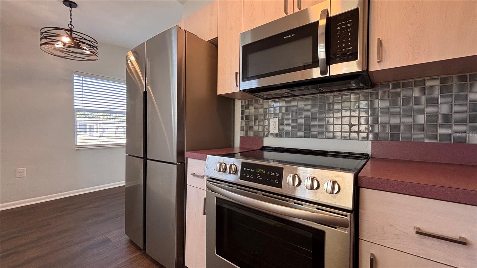 Image 32 of 36 For 21543 Kenyon Avenue