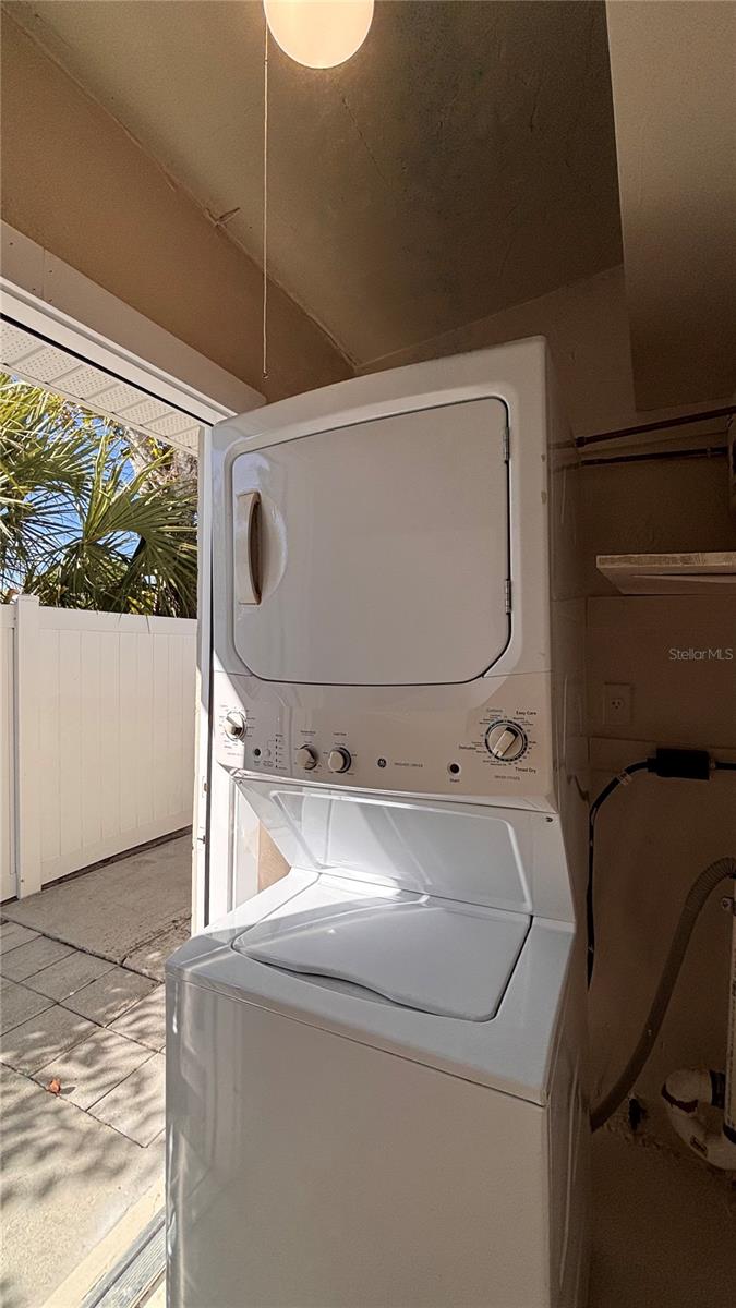 Image 35 of 36 For 21543 Kenyon Avenue